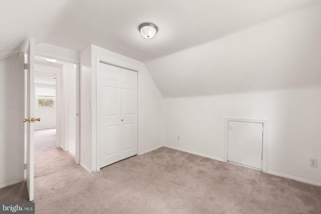 5423 Tilden Rd
