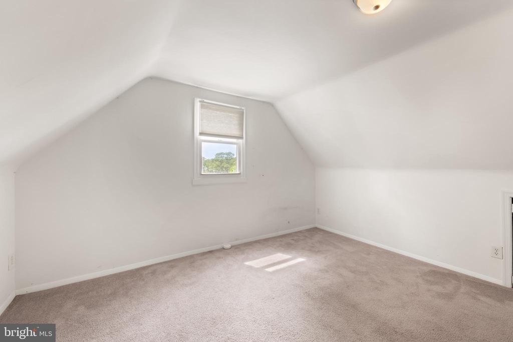 5423 Tilden Rd