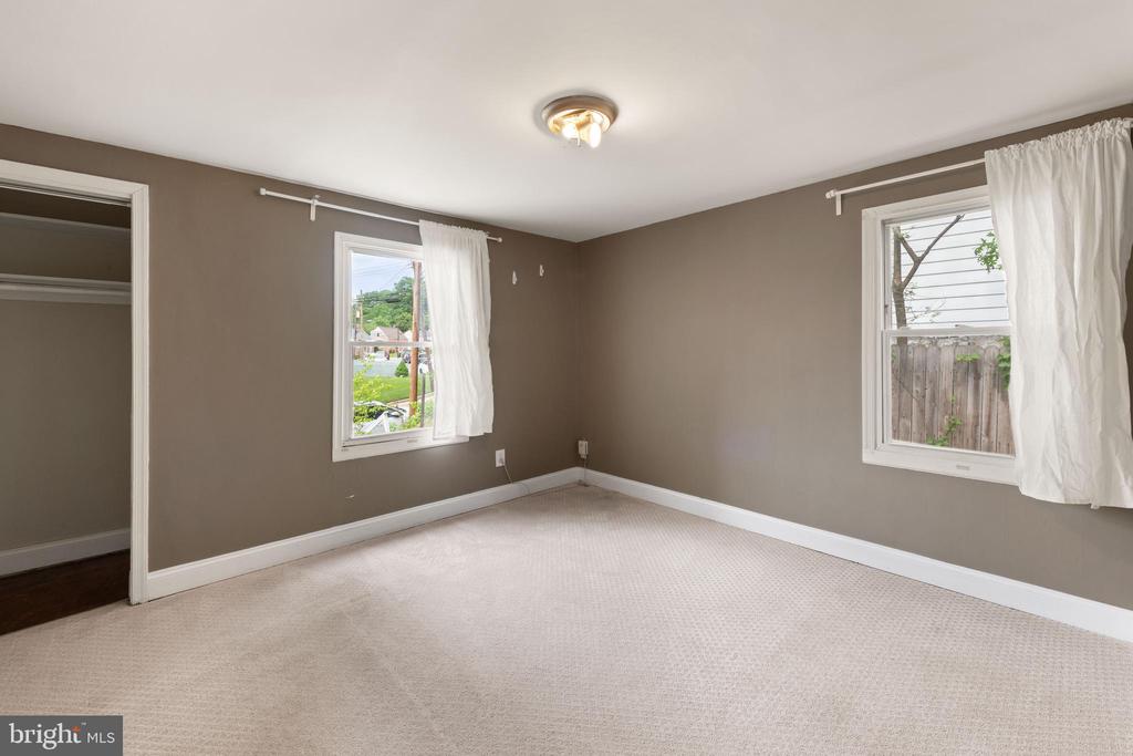 5423 Tilden Rd