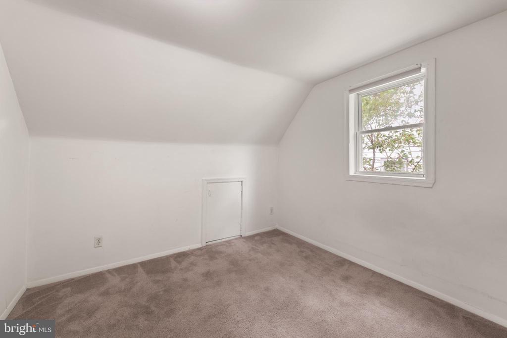 5423 Tilden Rd