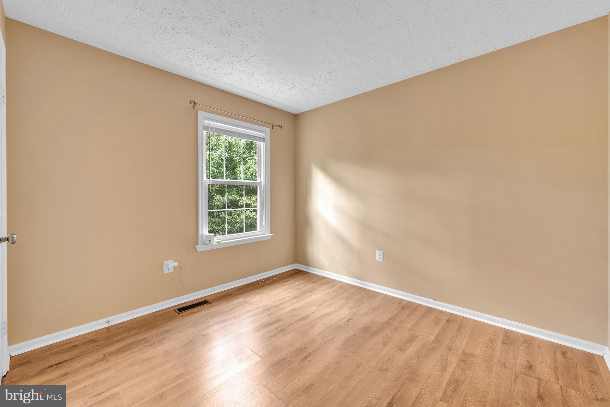 1006 WINGED FOOT DRIVE