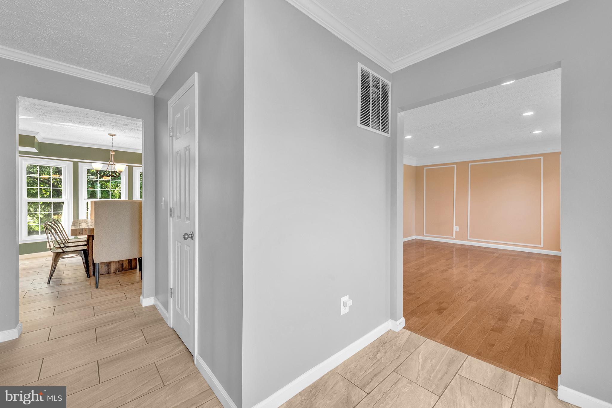 1006 WINGED FOOT DRIVE