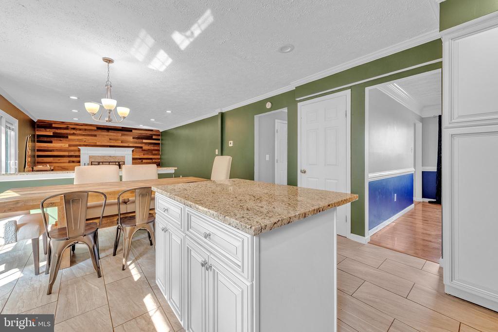1006 WINGED FOOT DRIVE