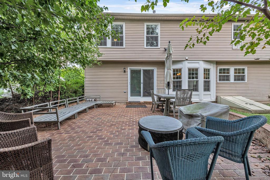 1006 WINGED FOOT DRIVE