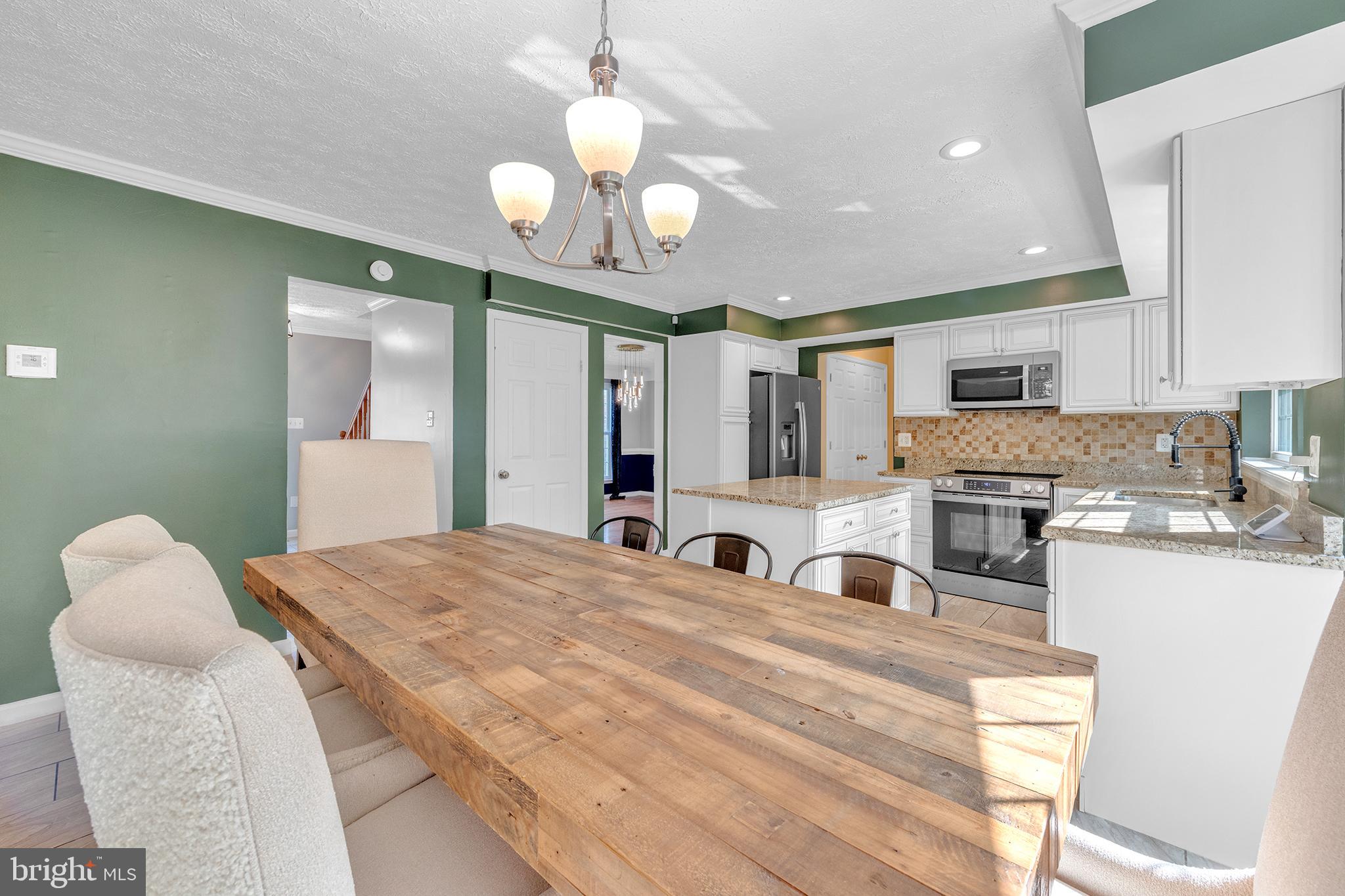 1006 WINGED FOOT DRIVE