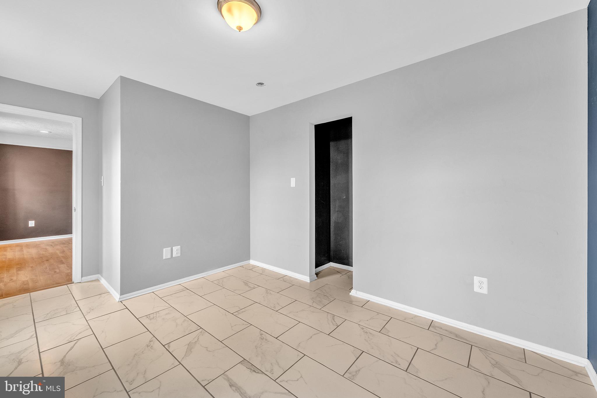 1006 WINGED FOOT DRIVE