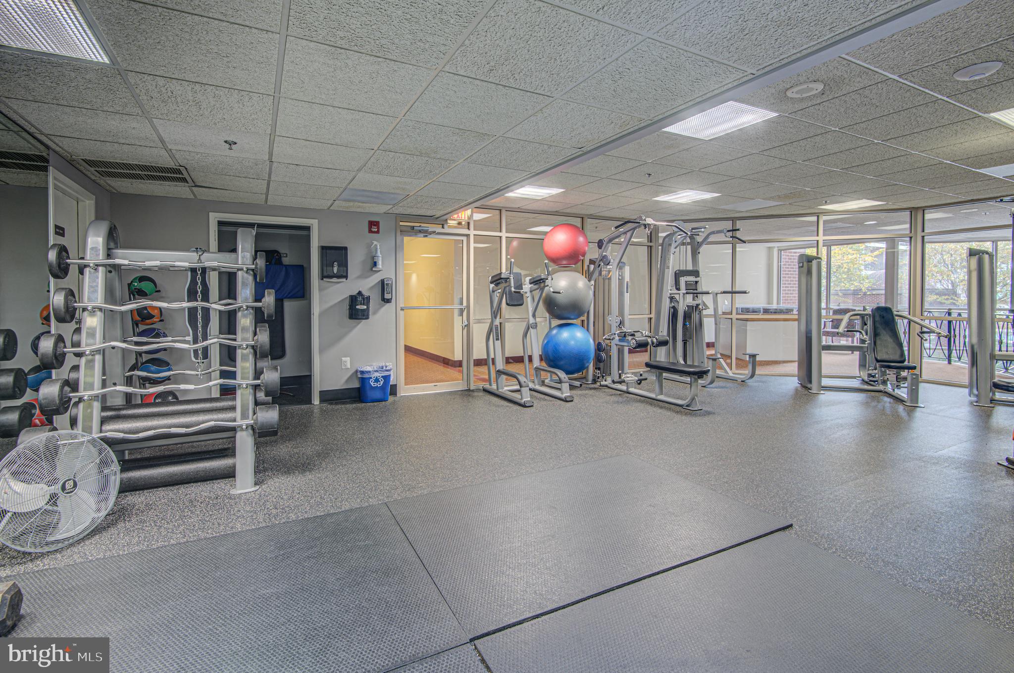 1276 N Wayne STREET Unit: 1001