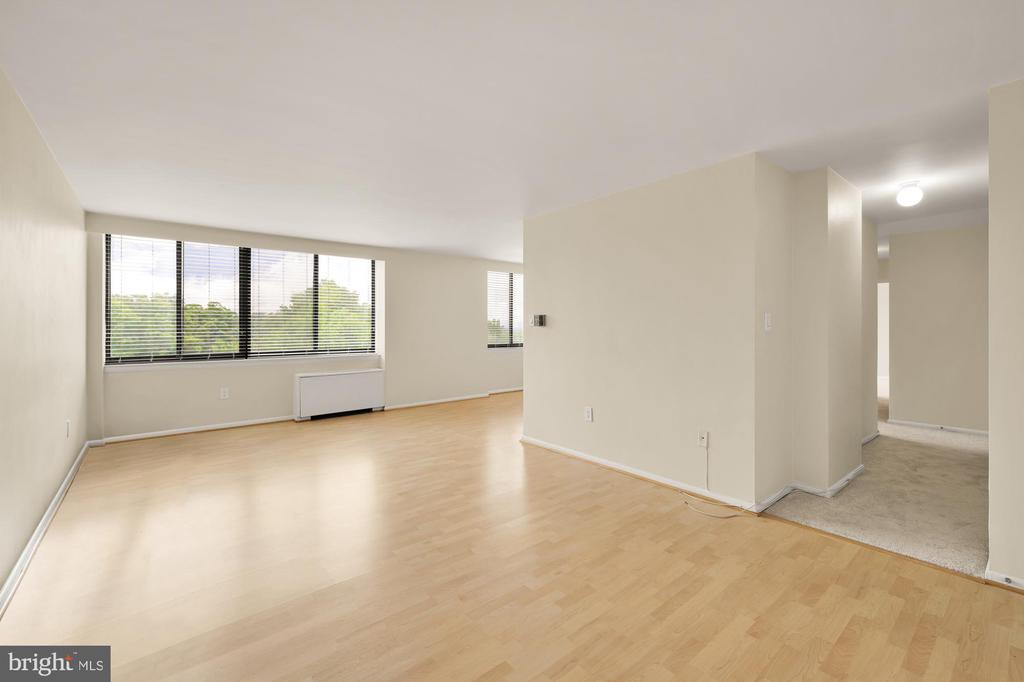 4390 LORCOM LANE 503