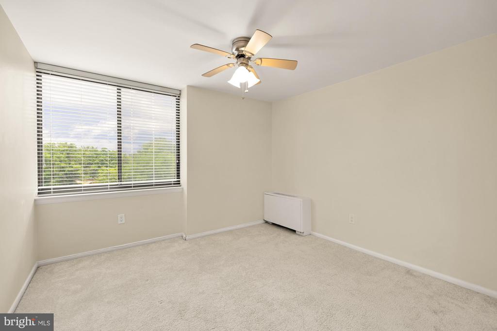 4390 LORCOM LANE 503