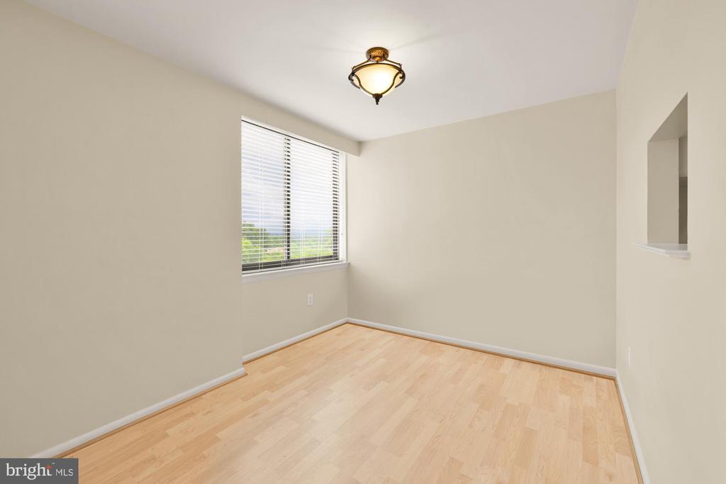 4390 LORCOM LANE 503