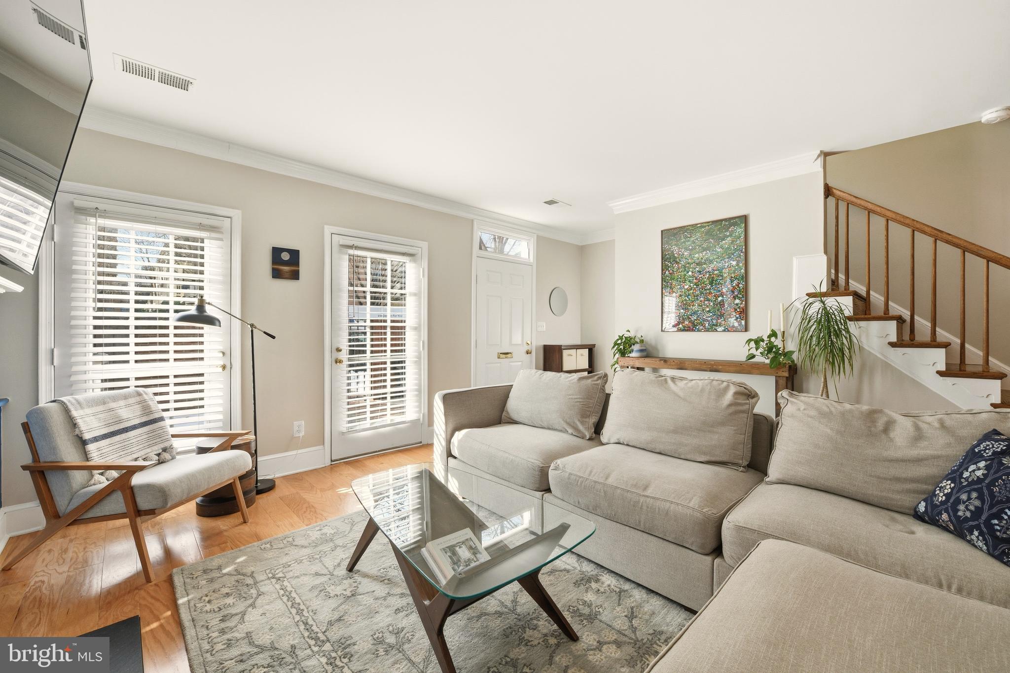 1035 N STAFFORD STREET