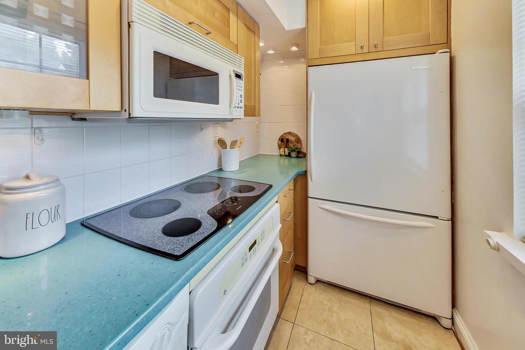 1303 N ODE STREET 215