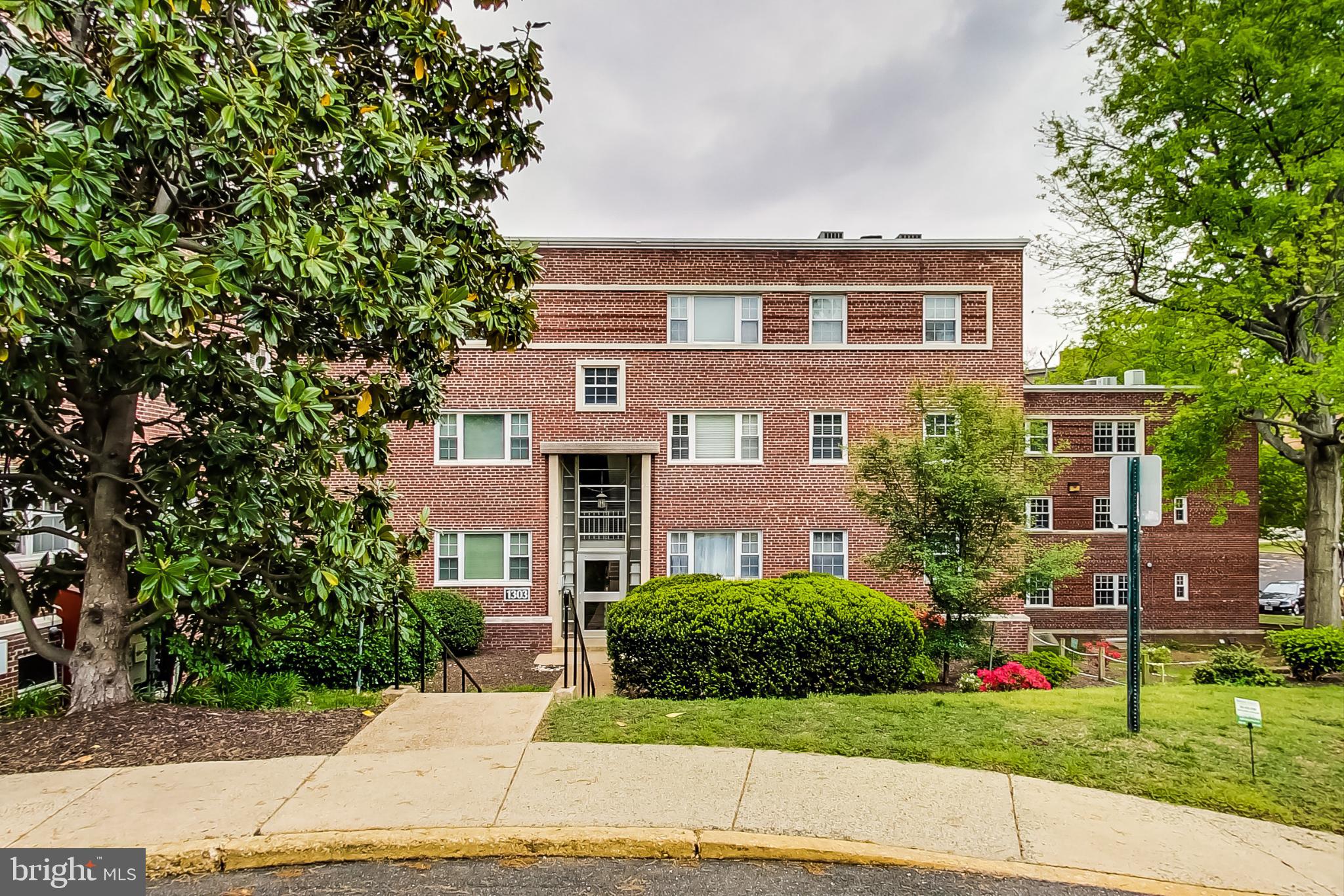 1303 N ODE STREET 215