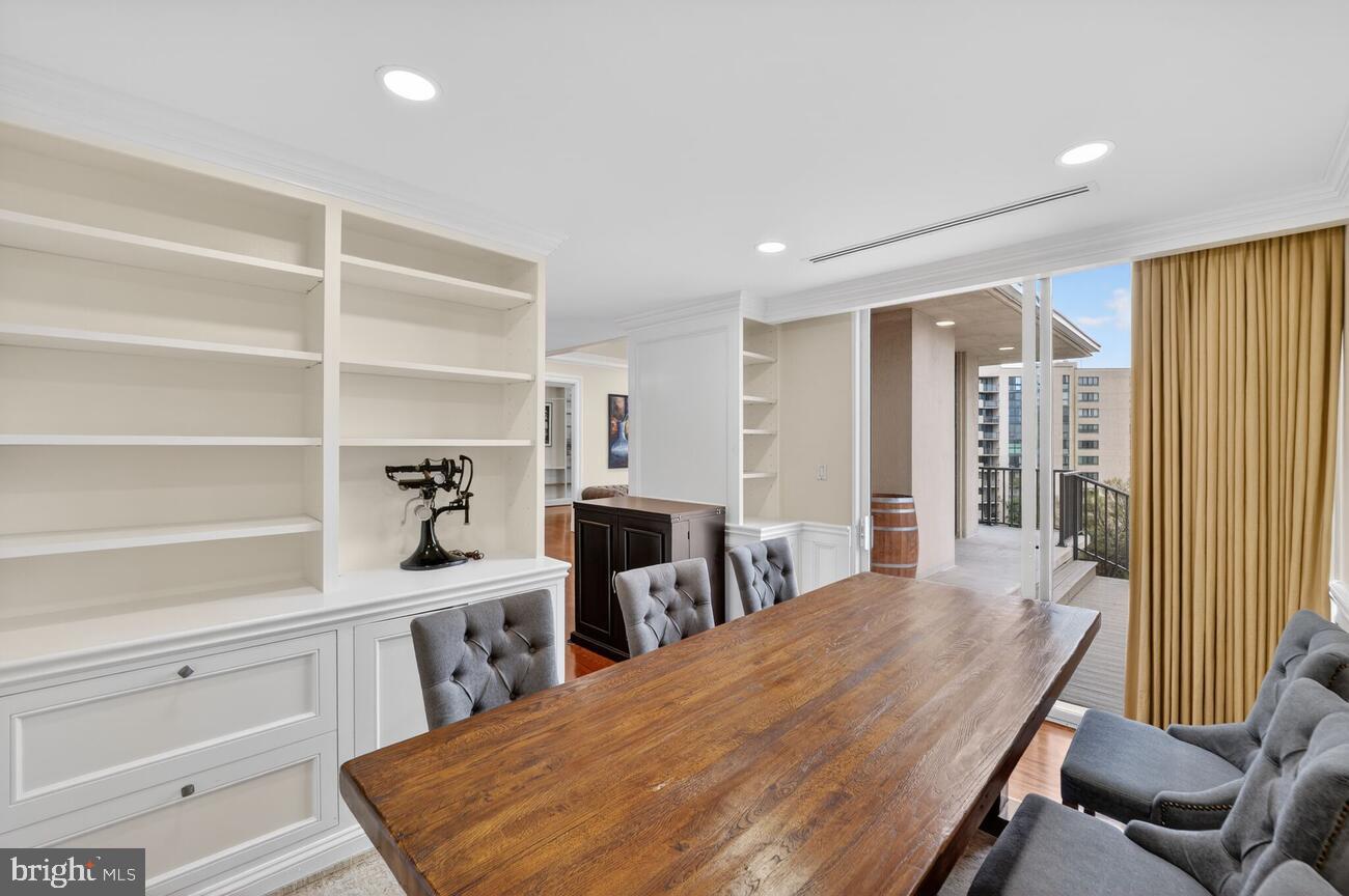 1300 ARMY NAVY DRIVE PH3