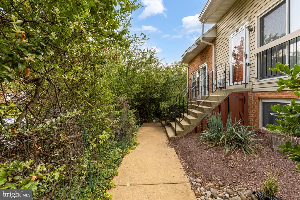 48 N BEDFORD STREET Unit: 48B