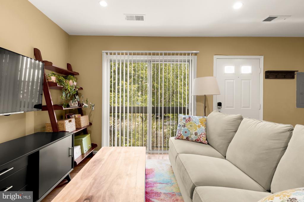48 N BEDFORD STREET Unit: 48B
