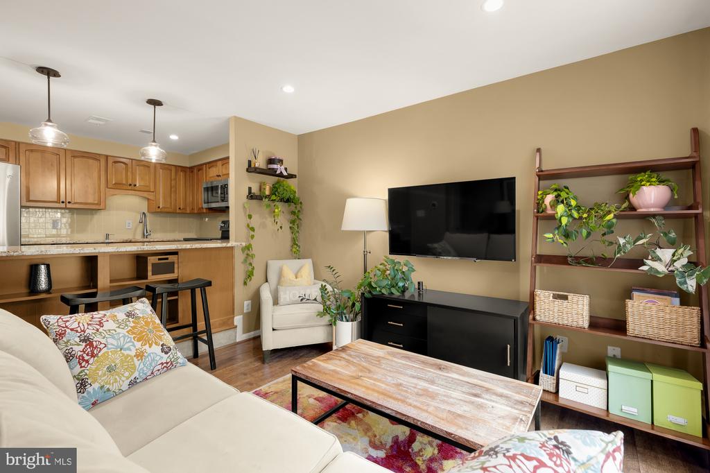 48 N BEDFORD STREET Unit: 48B