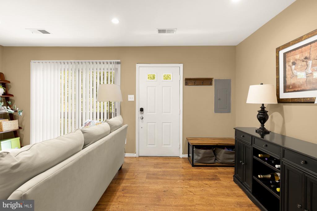 48 N BEDFORD STREET Unit: 48B