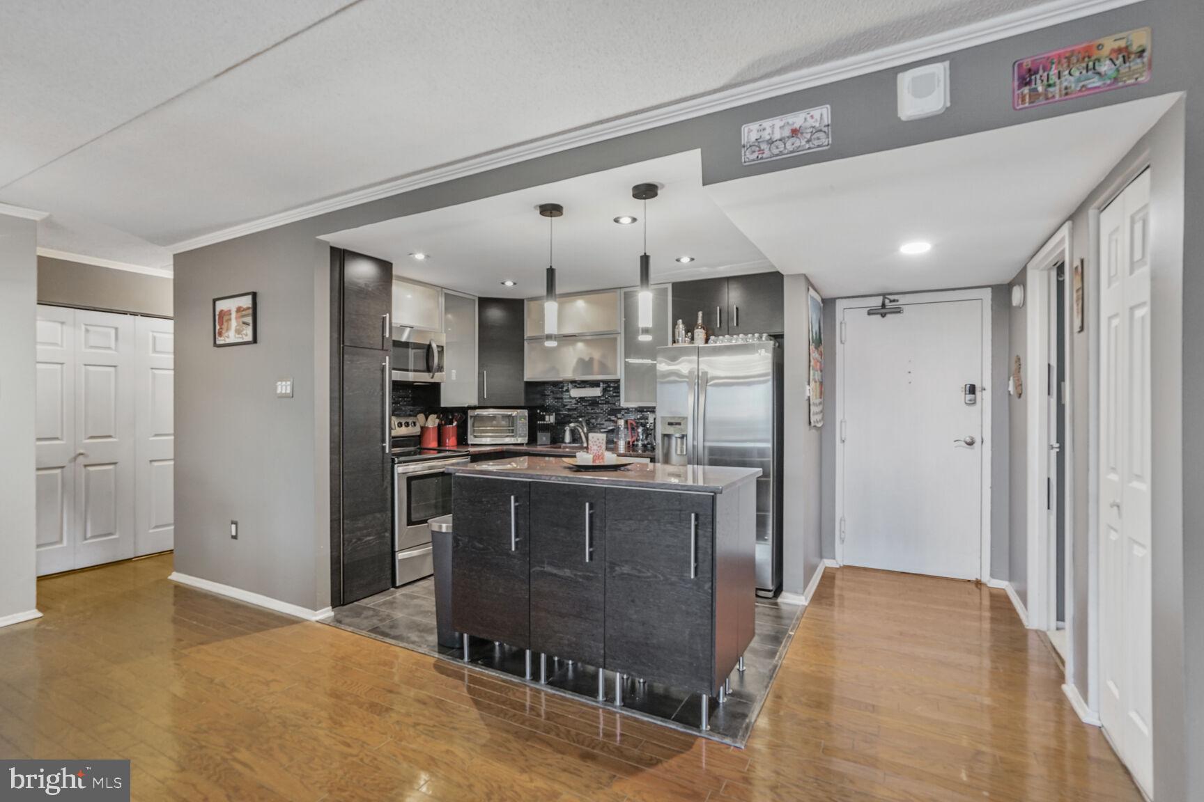 6300 Stevenson Ave #522