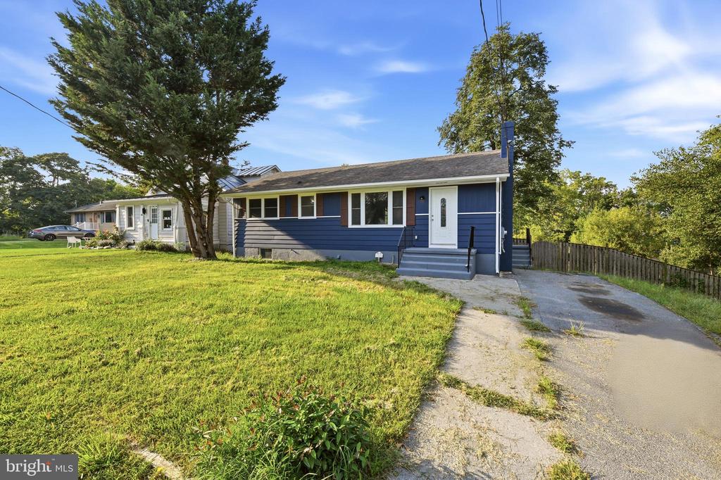 124 DINKLE DRIVE