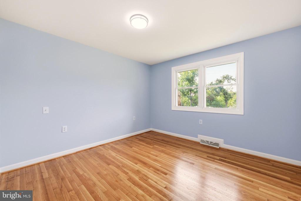 124 DINKLE DRIVE