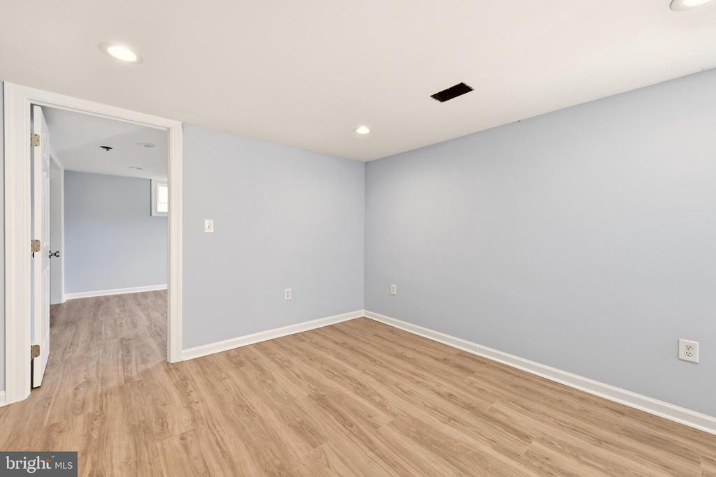 124 DINKLE DRIVE