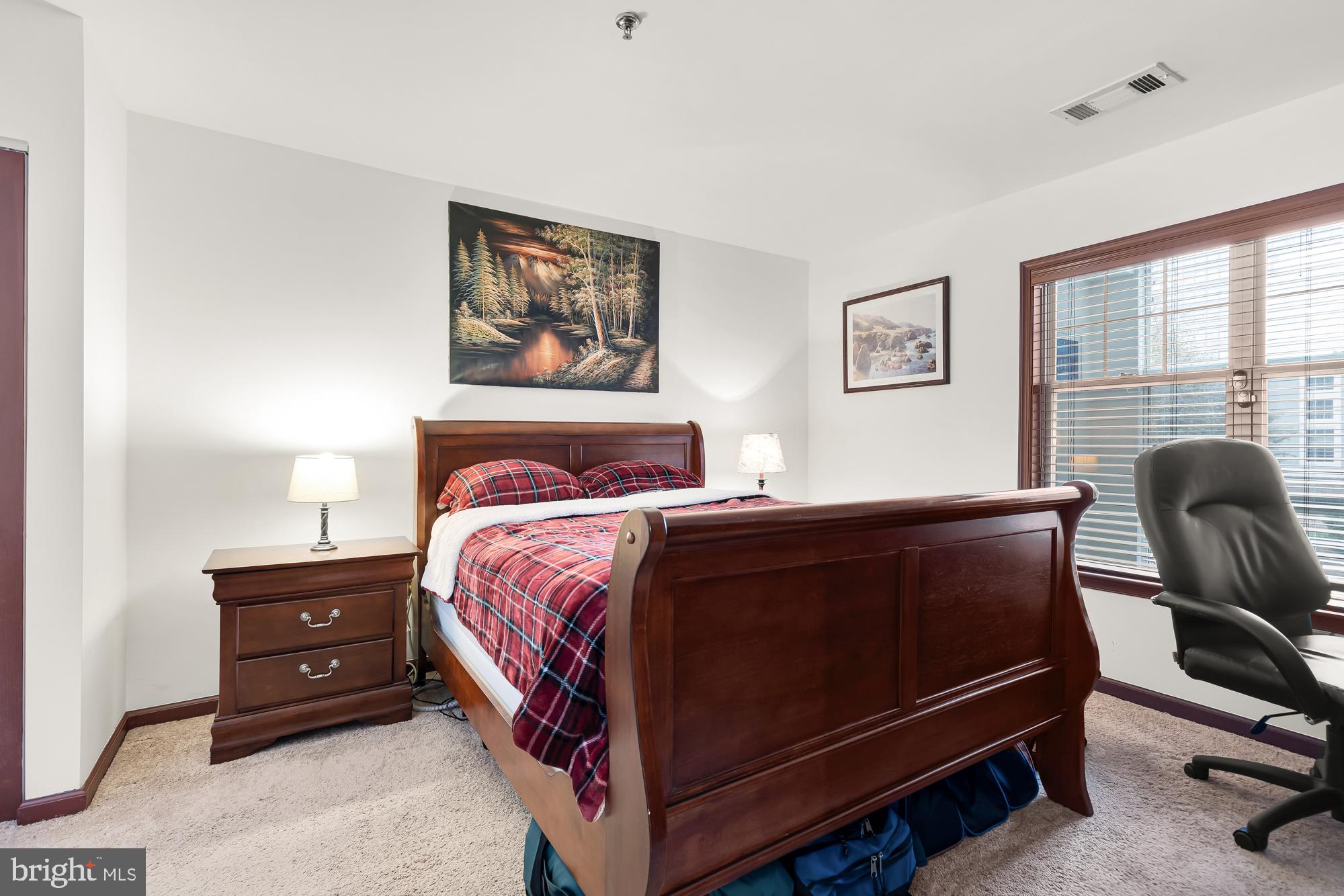 5565 Seminary ROAD Unit: 203