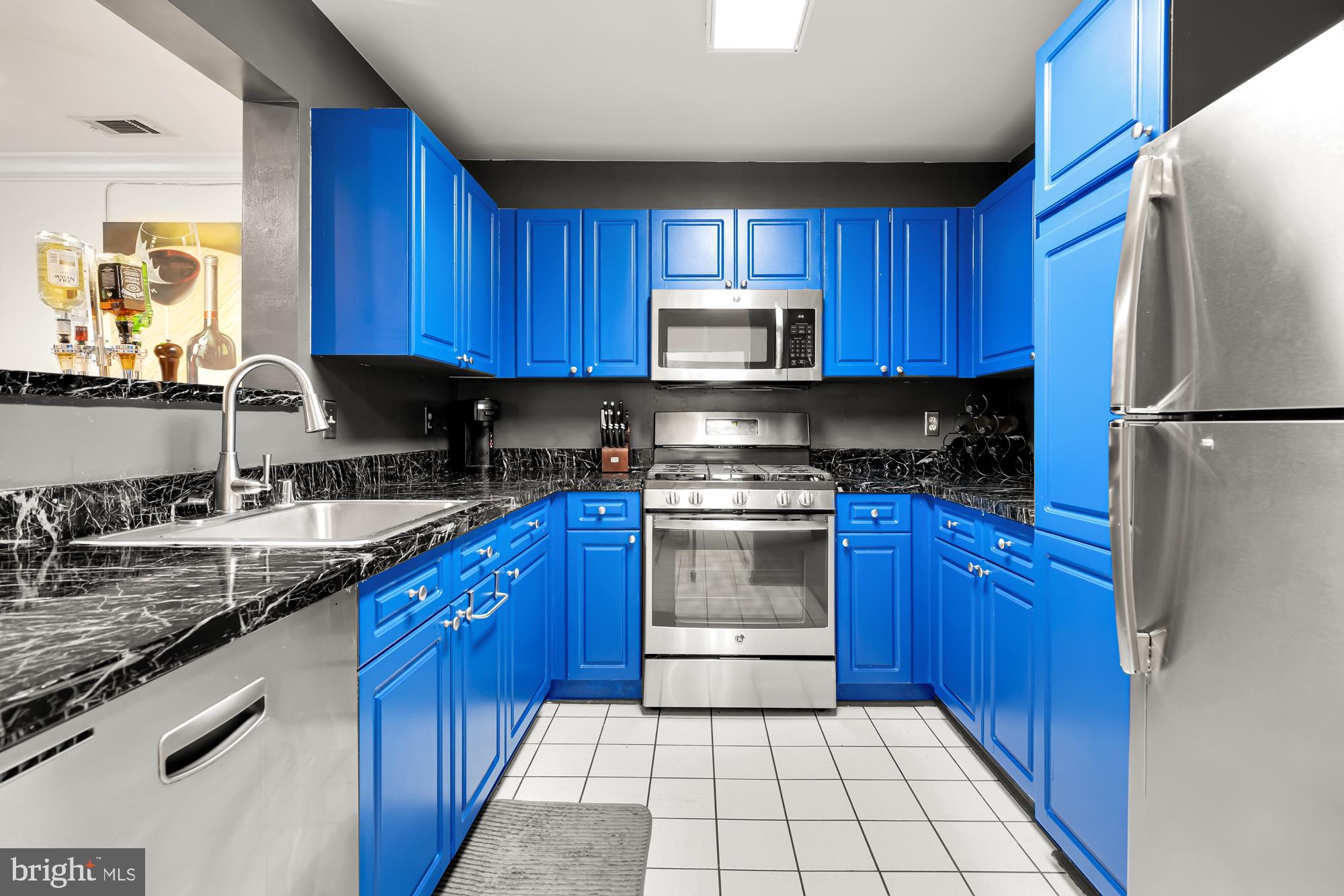 5565 Seminary ROAD Unit: 203