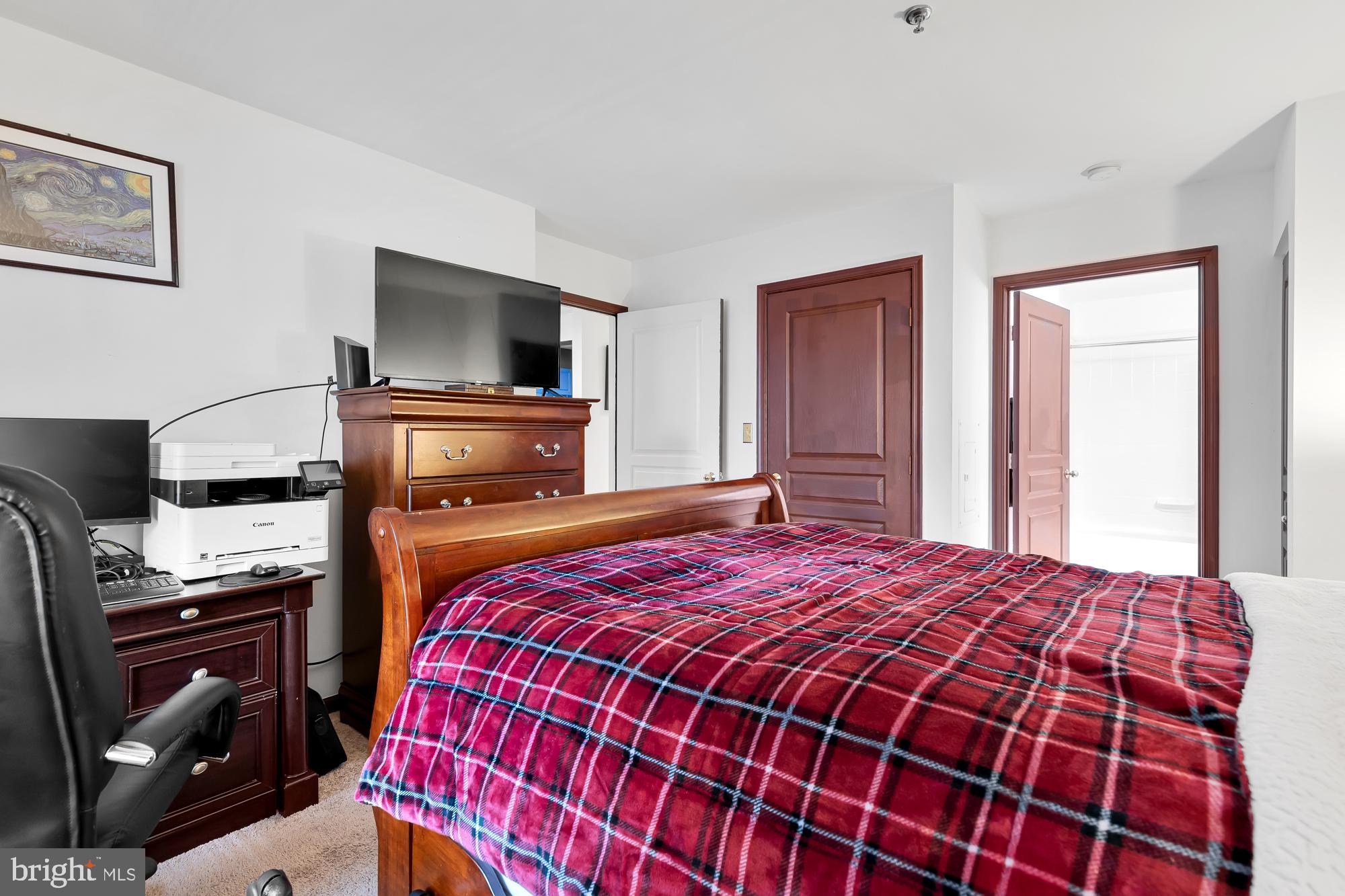 5565 Seminary ROAD Unit: 203