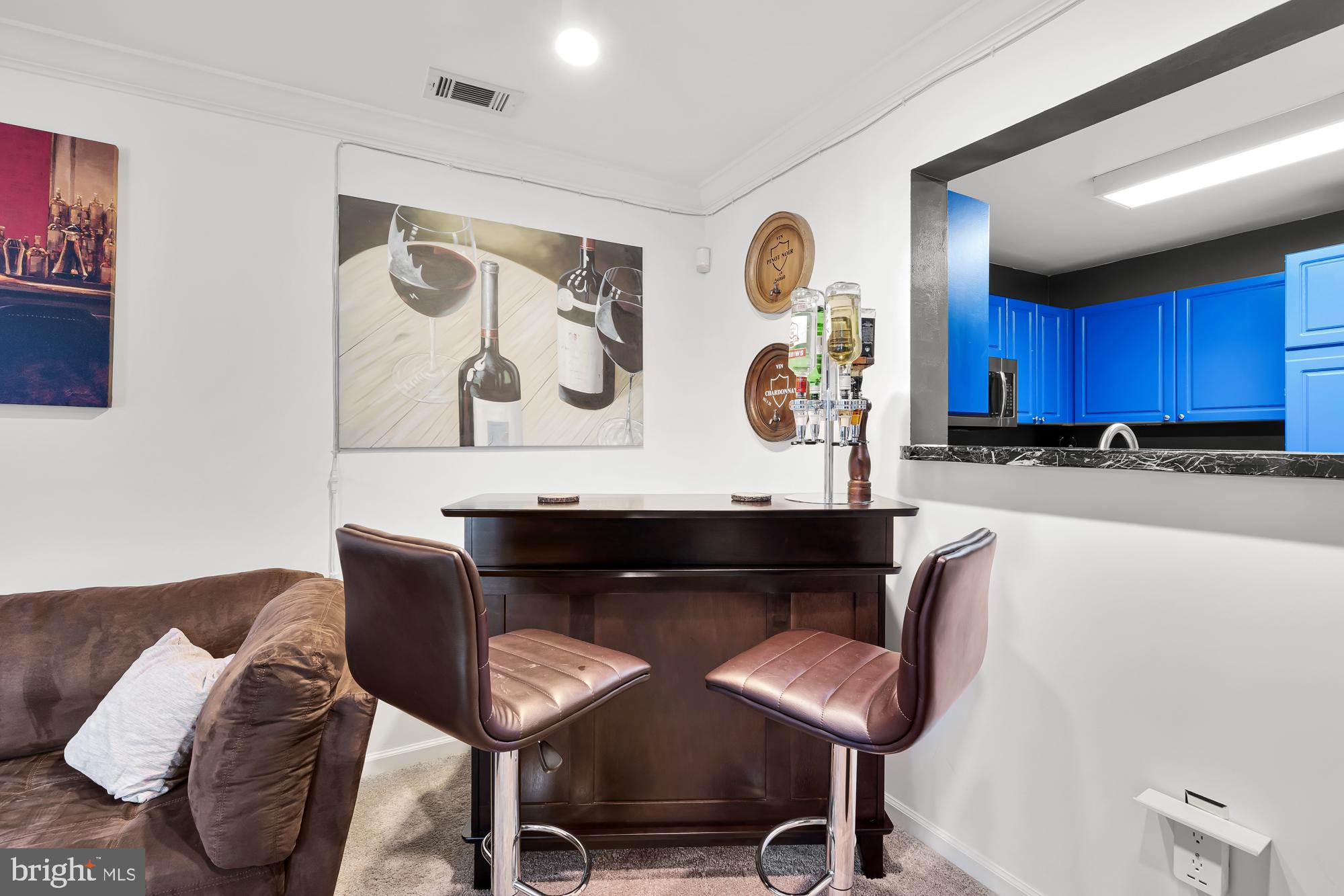 5565 Seminary ROAD Unit: 203