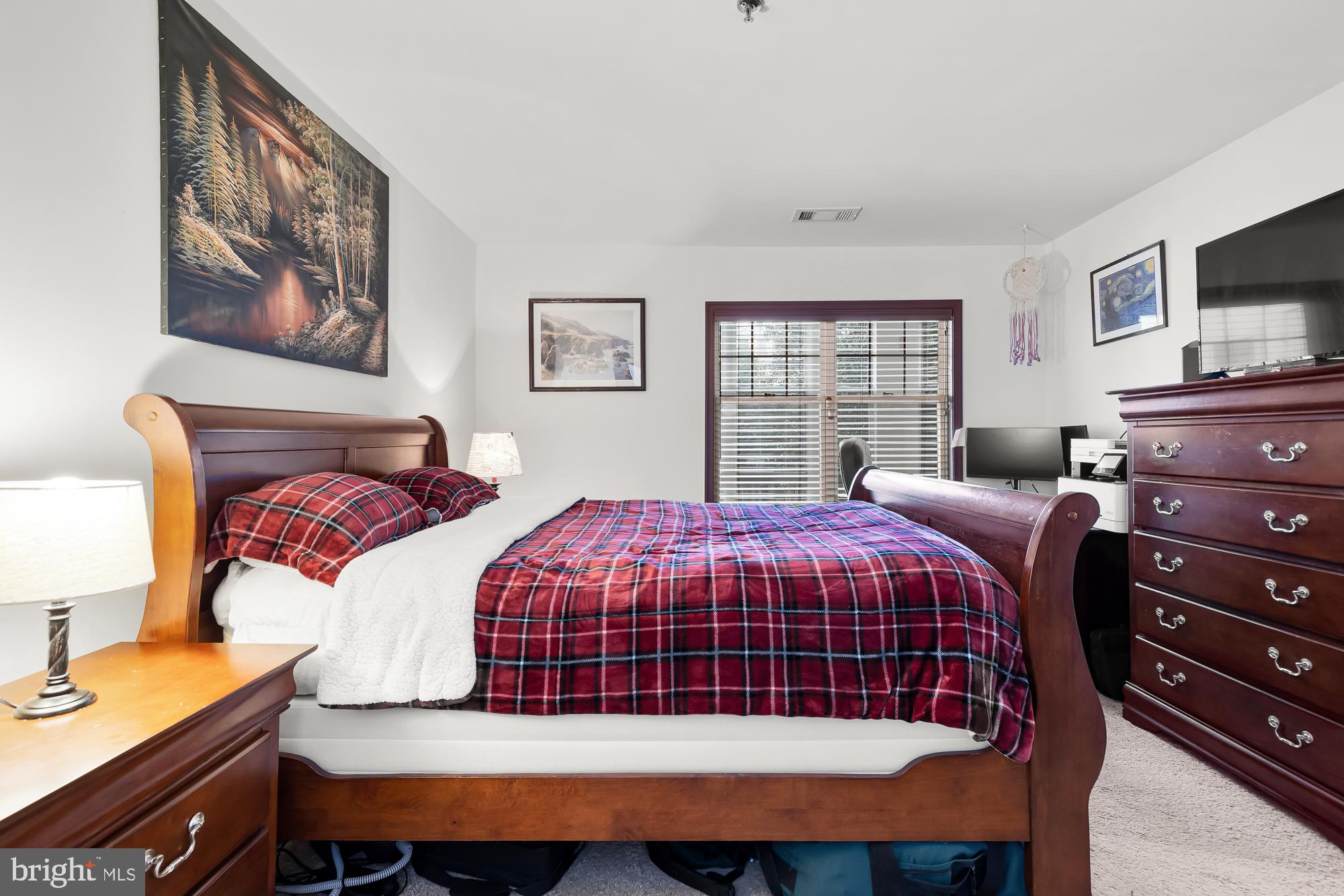 5565 Seminary ROAD Unit: 203