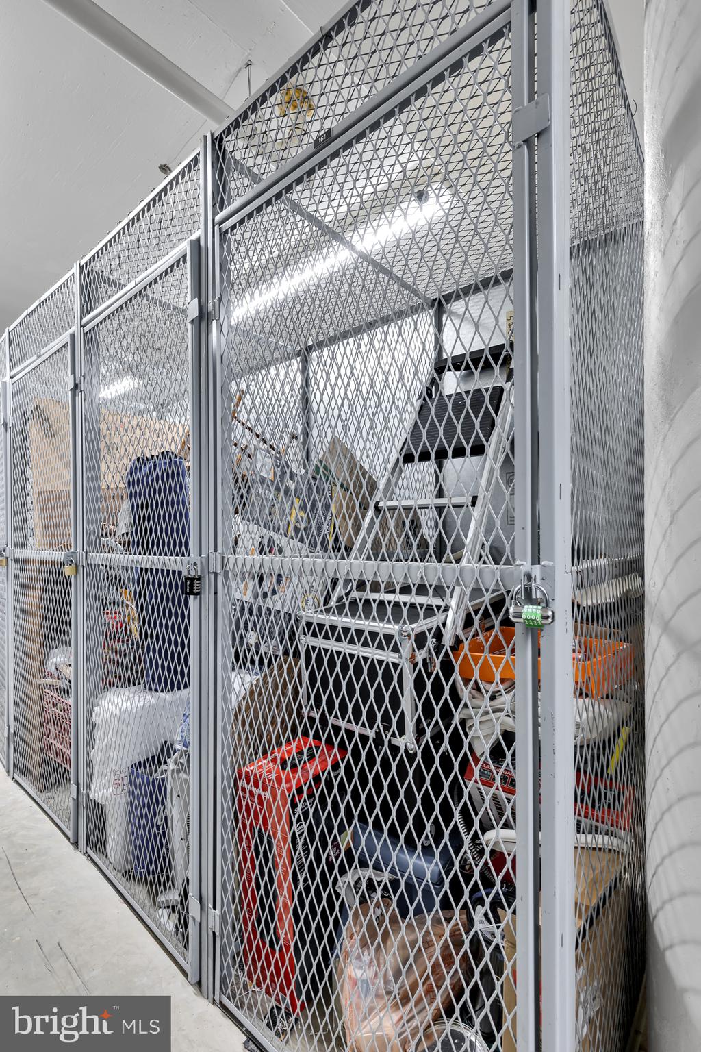 5565 Seminary ROAD Unit: 203