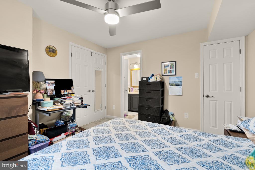 12602 Victoria Station Ct
