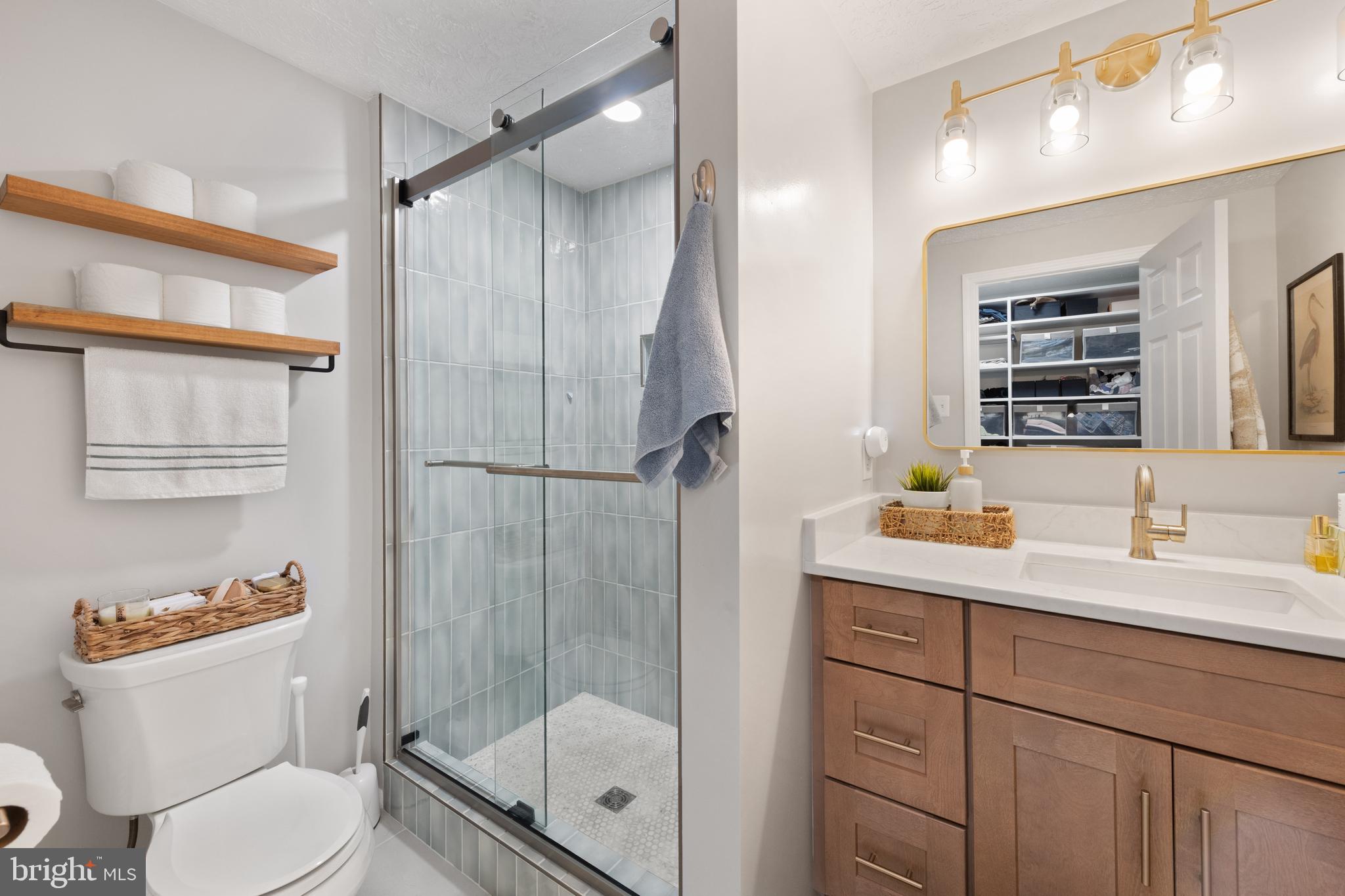 7310 GLENDOWER COURT
