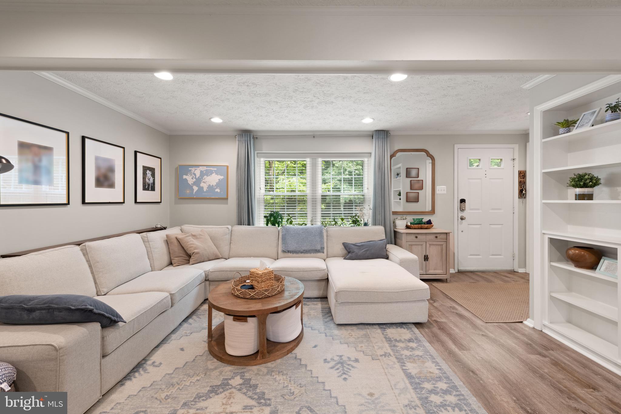 7310 GLENDOWER COURT
