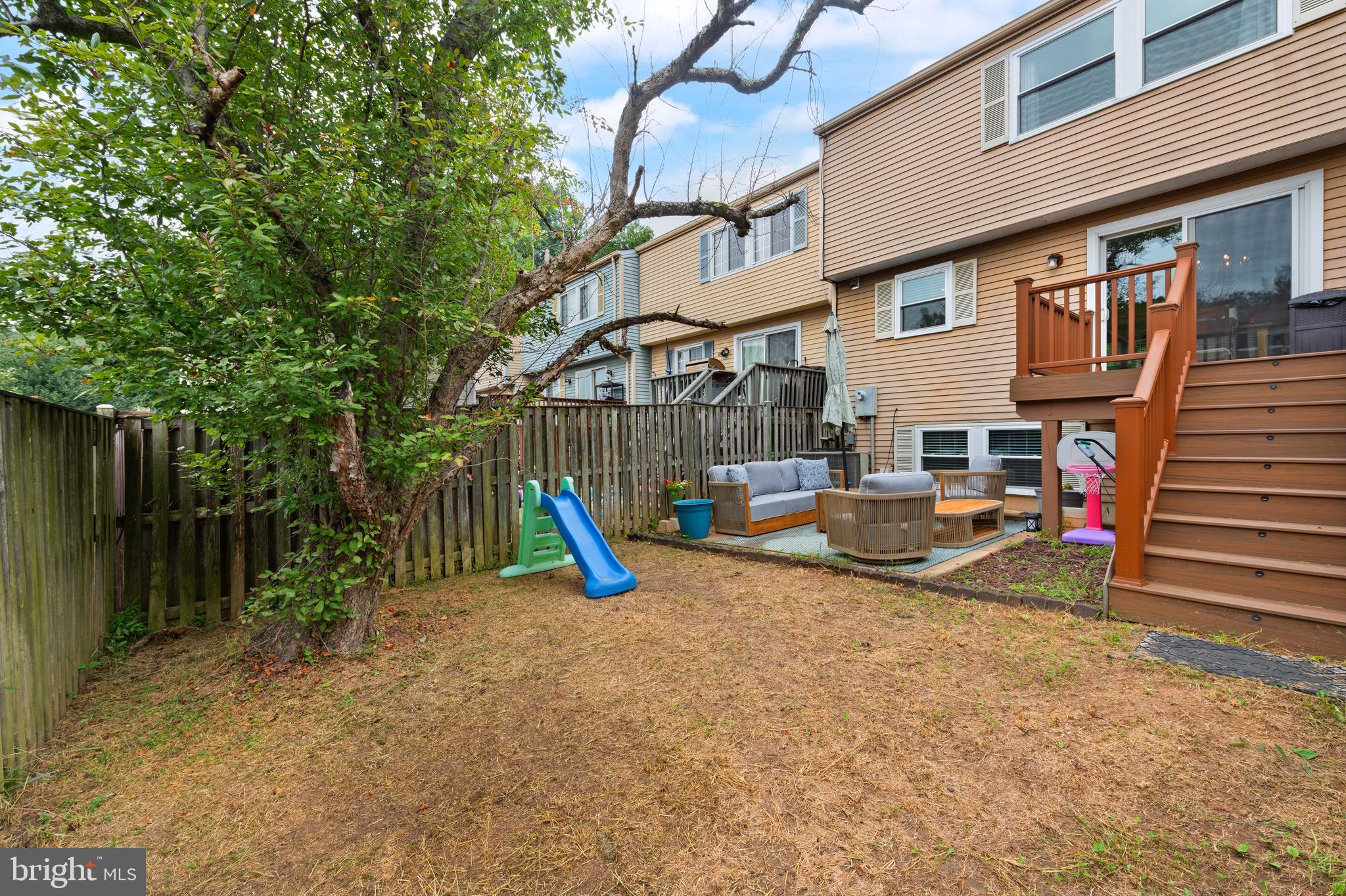7310 GLENDOWER COURT