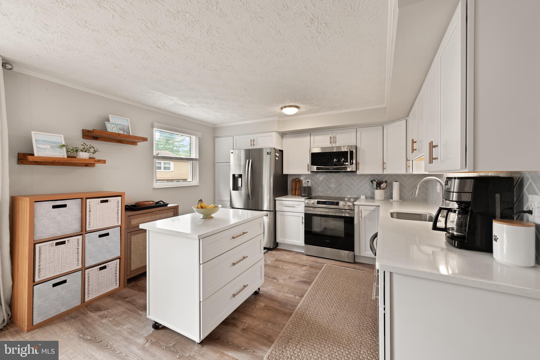 7310 GLENDOWER COURT