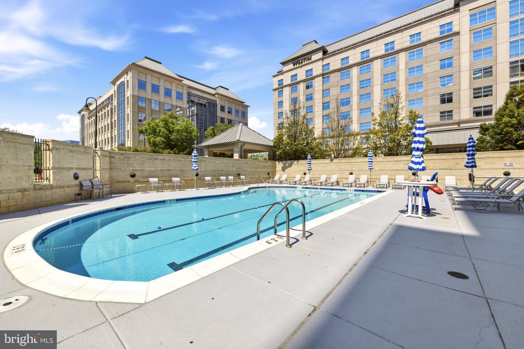 11760 SUNRISE VALLEY DRIVE Unit: 509