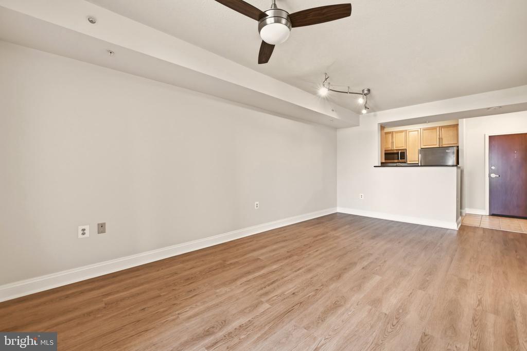 11760 SUNRISE VALLEY DRIVE Unit: 509