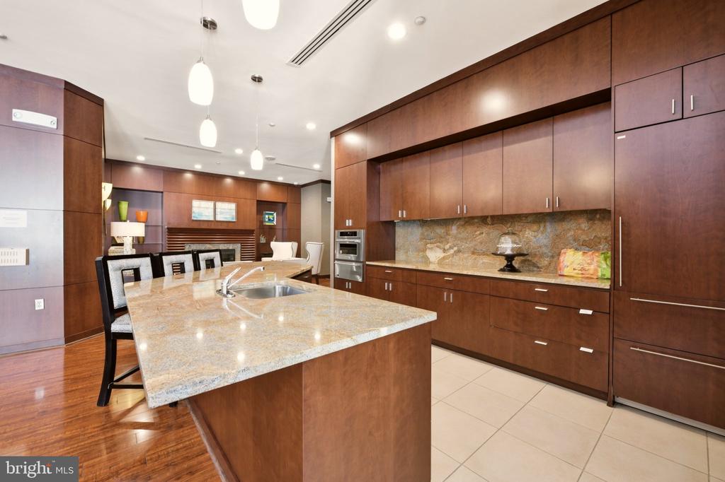 11760 SUNRISE VALLEY DRIVE Unit: 509