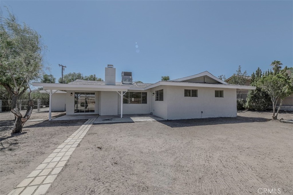 18210 Westlawn Street