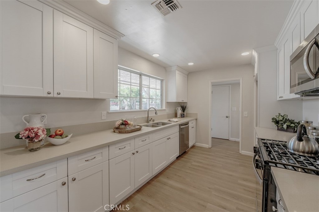 18210 Westlawn Street