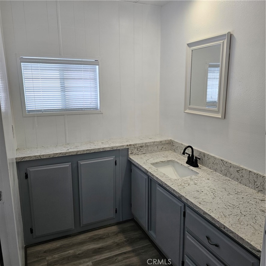 881 N Lake Street 343