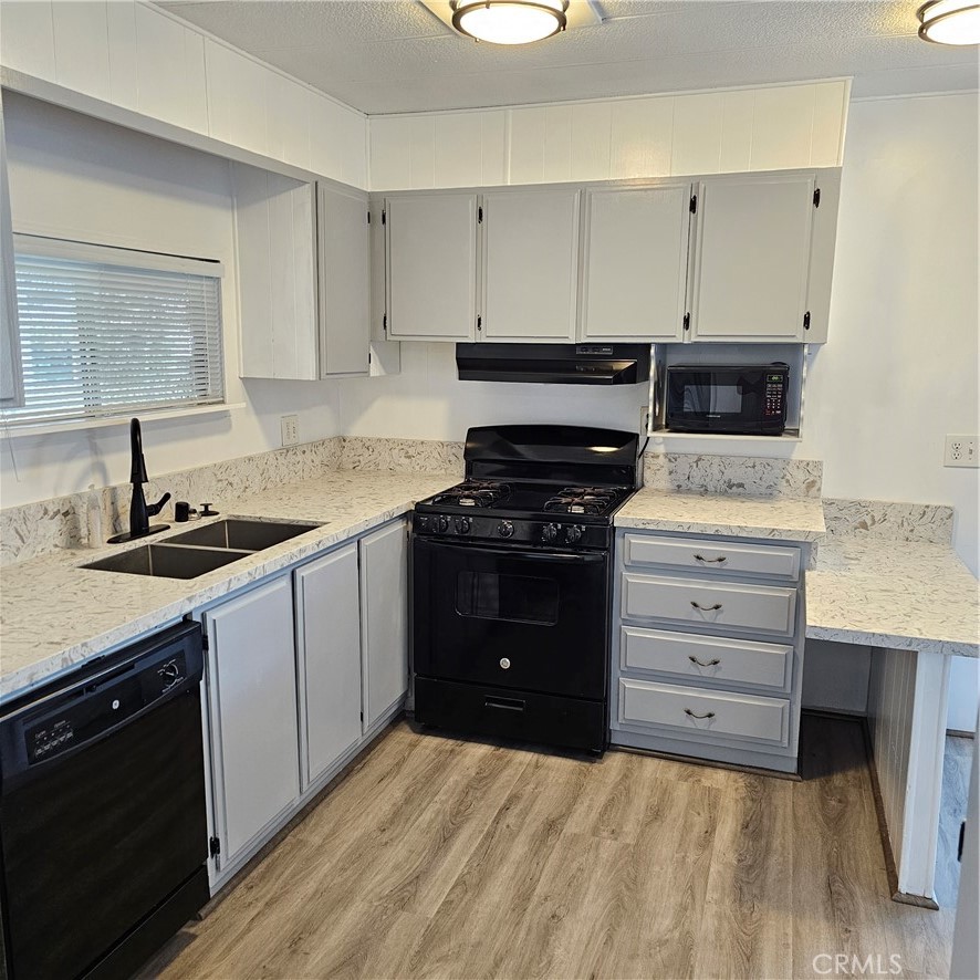 881 N Lake Street 343