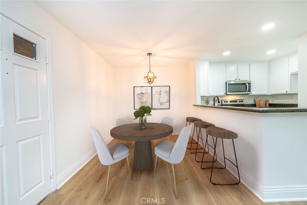 2450 San Gabriel Way 106