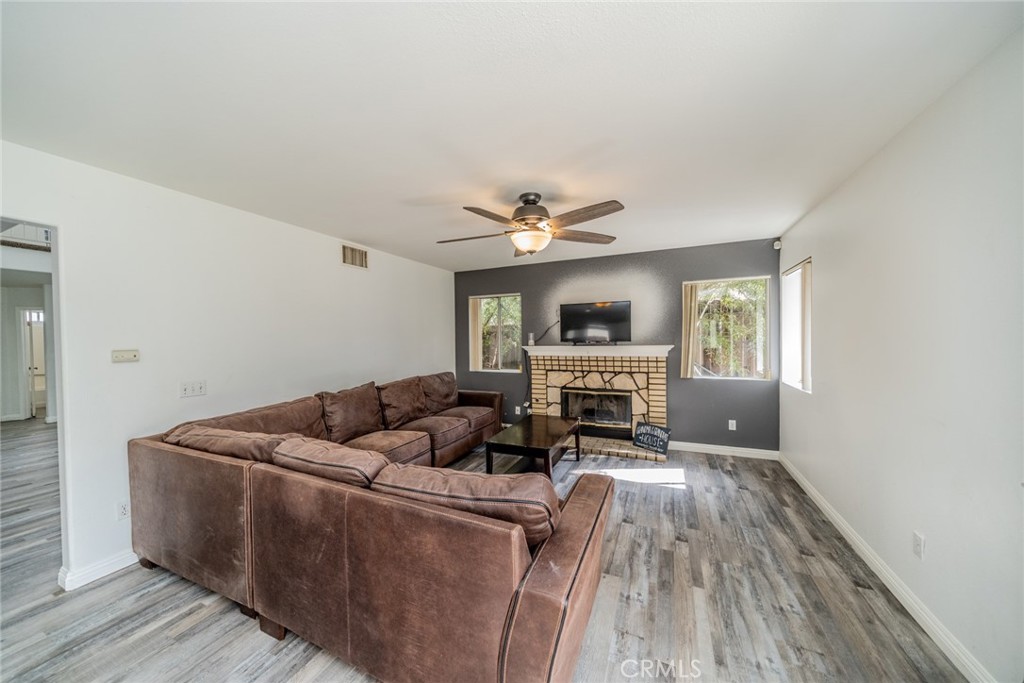 16459 Applegate Drive