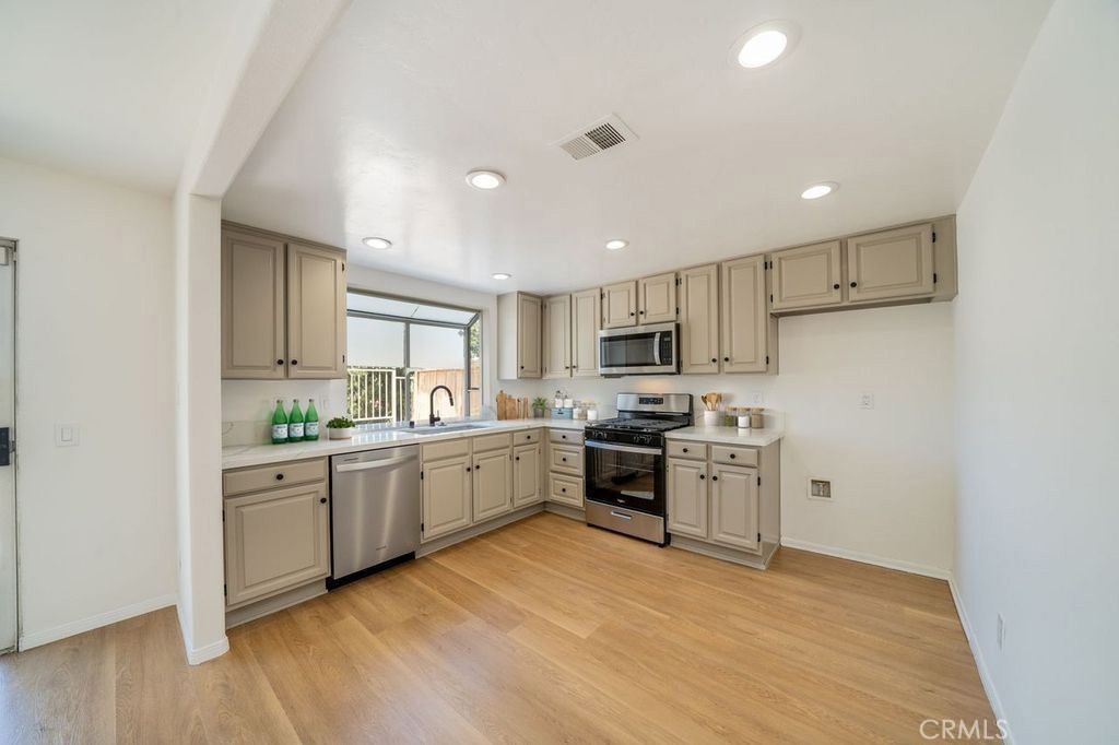 6192 Smokey Hill Lane