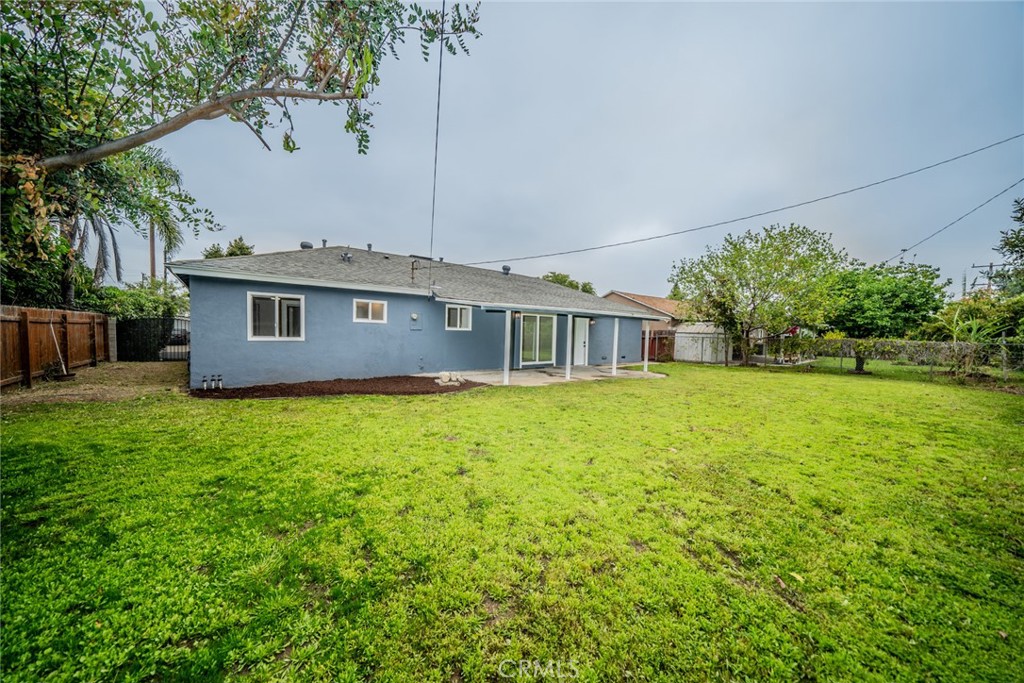 445 W Rosewood Street