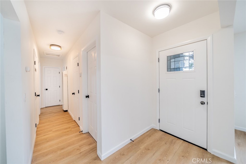 445 W Rosewood Street