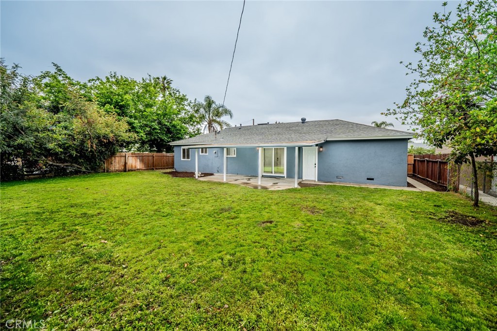 445 W Rosewood Street